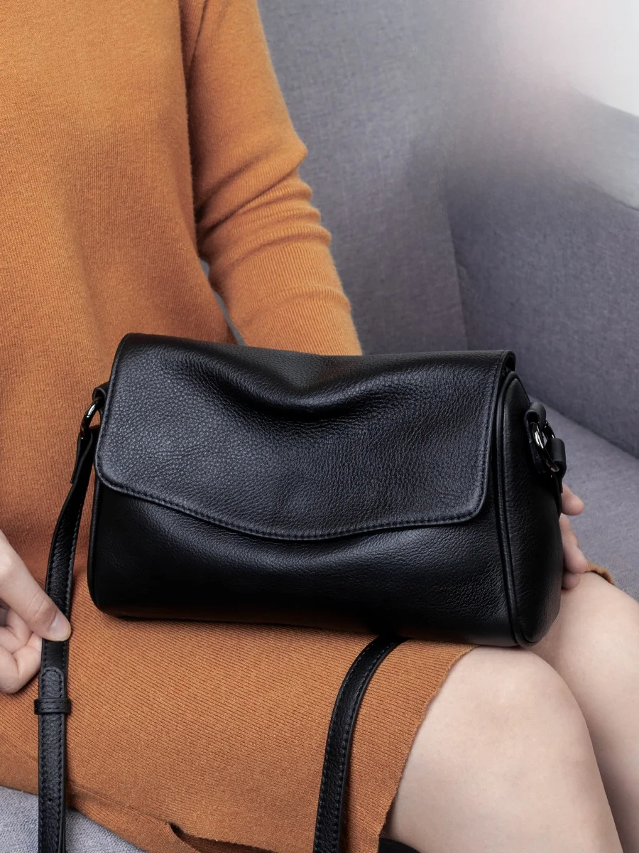 

Модная кожаная сумка для мамы, новинка 2024, женская сумка через плечо, верхний слой из воловьей кожи, сумка на одно плечо, повседневная сумка Briti Sle