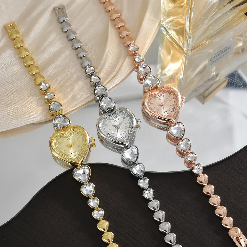 

Женские модные и изысканные кварцевые часы с циферблатом в форме сердца для женщин (без коробки)