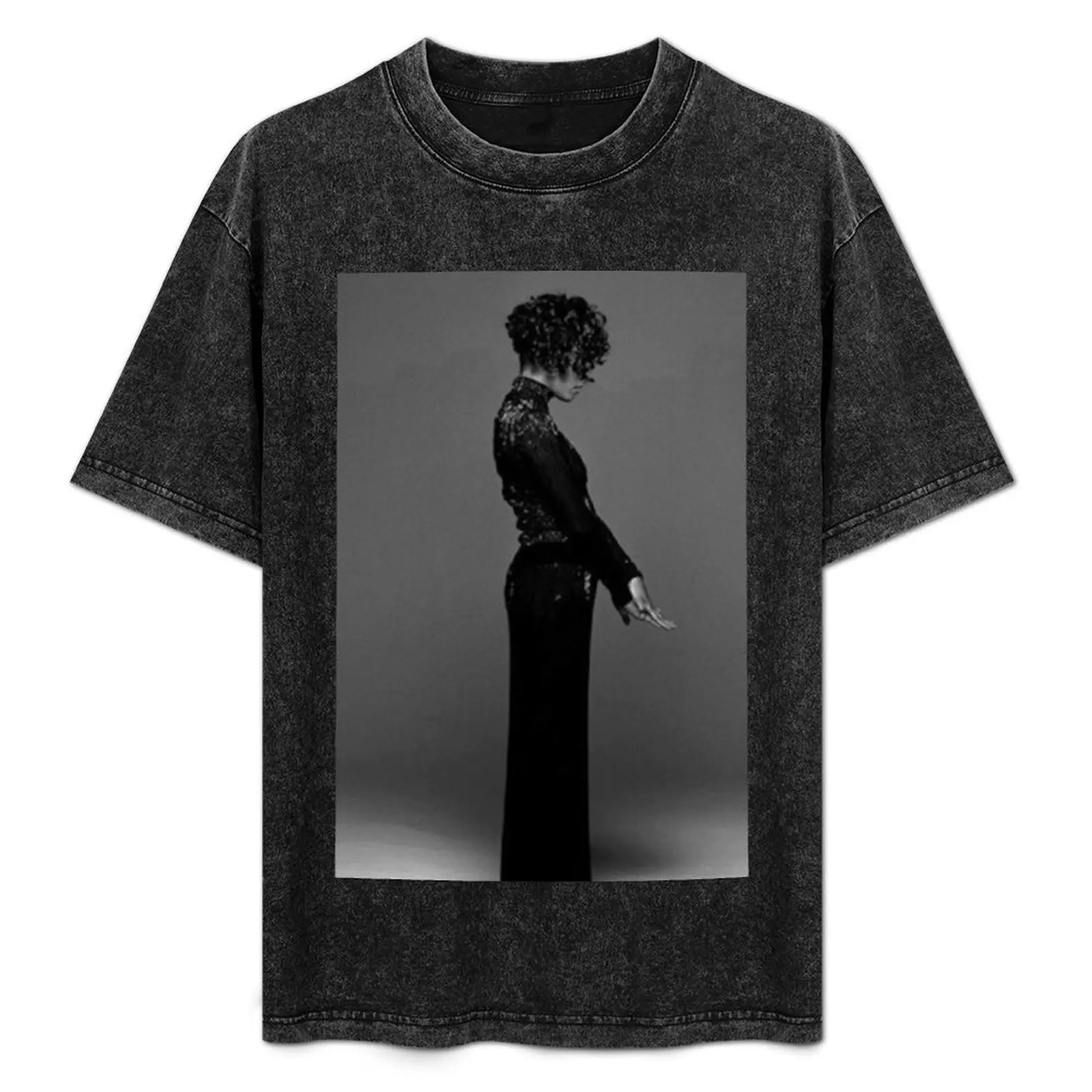 

Whitney Houston best design for you, if you love give me heart. T-Shirt Big Size Short Sleeve Casual Top