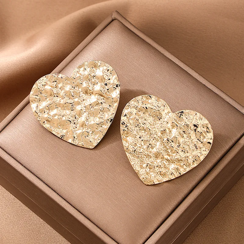 Stud Earrings For Women Metal Irregular Concave Convex Heart Shape Ear Accessories Holiday Party Gift Fashion Jewelry BE462