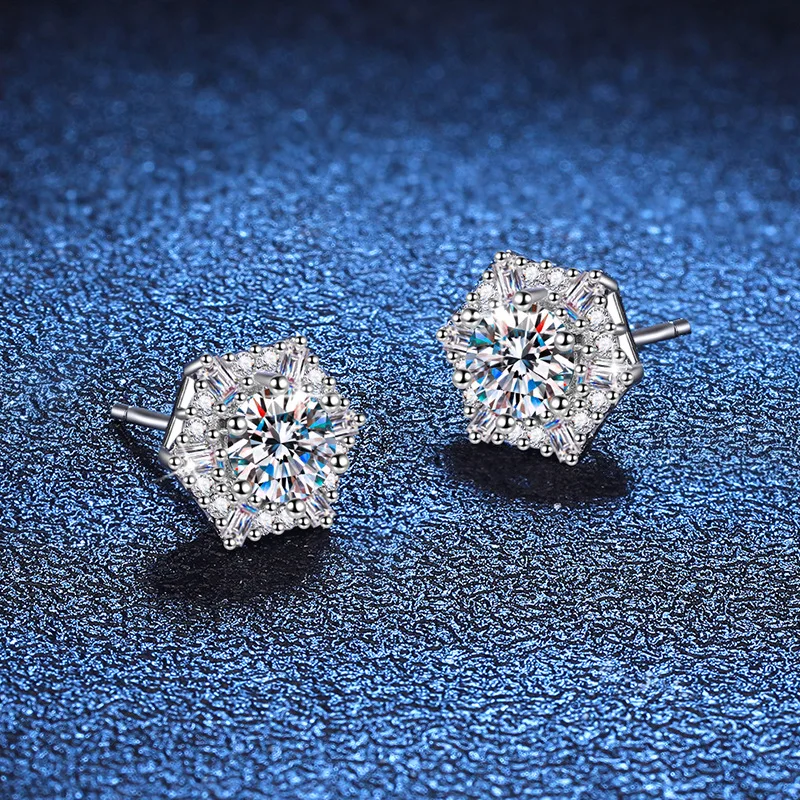 

D color moissanite earrings six-pointed star luxury style versatile earrings moissanite earrings platinum PT950 mark