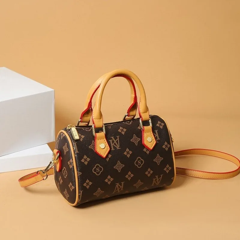 

Женская стильная сумка через плечо, модный вид для прогулок по магазинам и прогулок в торговом центре, шикарная