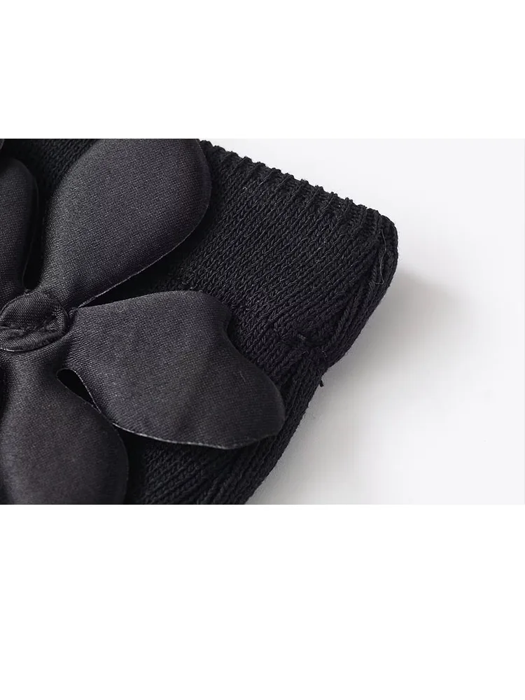 กระโปรงมินิสเกิร์ตถักลายดอกไม้ HH รุ่นใหม่ปี 2026 แฟชั่นเรียบง่าย สไตล์อเนกประสงค์ เอวสูง ทรงเข้ารูป เหมาะสำหรับใส่ทำงานหรือใส่ลำลอง