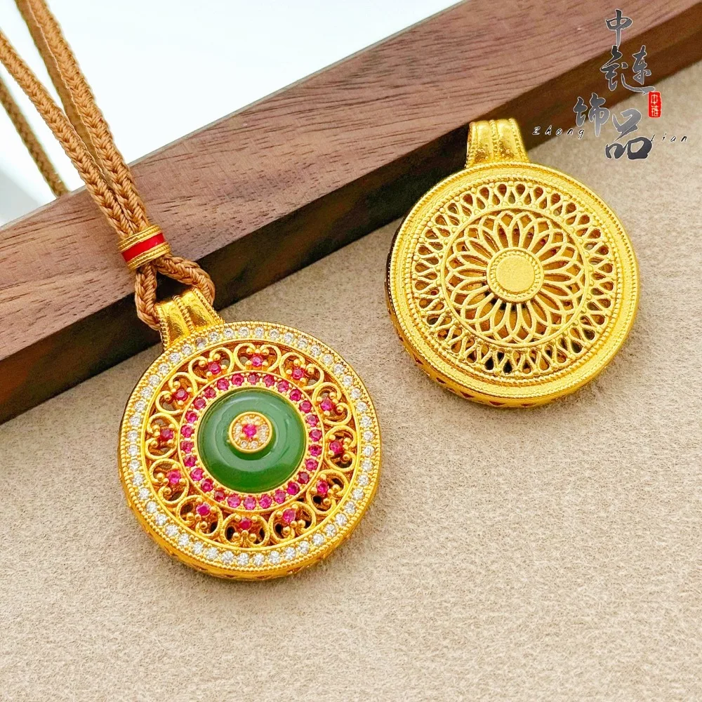 Hollow silk set with diamond rose window green jade pendant 9999gold