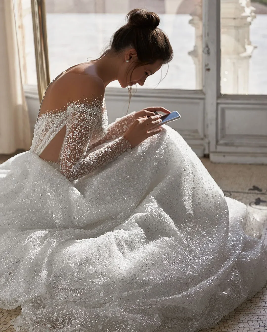 

Luxury Lace Wedding Dresses Sheer O-neck Long Illusion Sleeves 3D Flowers Beads Sequins Bridal Bride Gowns Vestidos De Noiva
