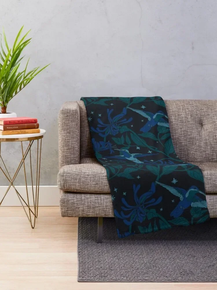 Hummingbirds and Honeysuckle on the New Moon Throw Blanket Tourist Blankets Sofas Of Decoration Blankets