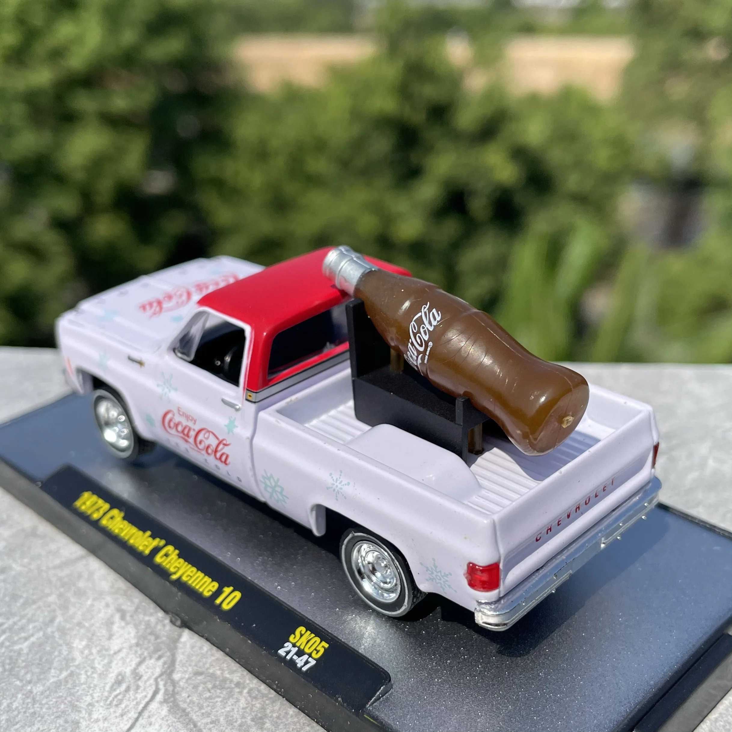 Escala 1:64 liga fundida 1973 chevrolet cheyenne 10 menino brinquedos carros modelo clássicos nostalgia presentes adultos lembrança exibição estática