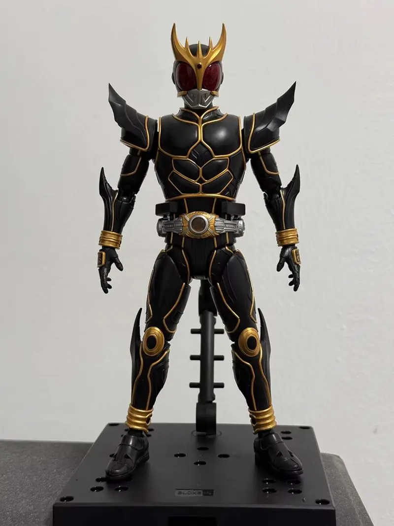 

Genuine Legend Edition Kamen Rider Kuuga Ultimate Form Action Figure With Flame Effect Parts Collectible For Anime Fans Display