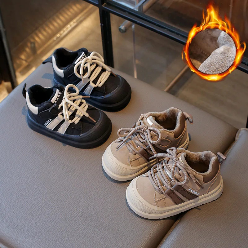 

Плюшевые низкие нескользящие хлопковые туфли в стиле ретро для мальчиков, зима 2025, новые детские модные универсальные теплые толстые волосатые массивные кроссовки