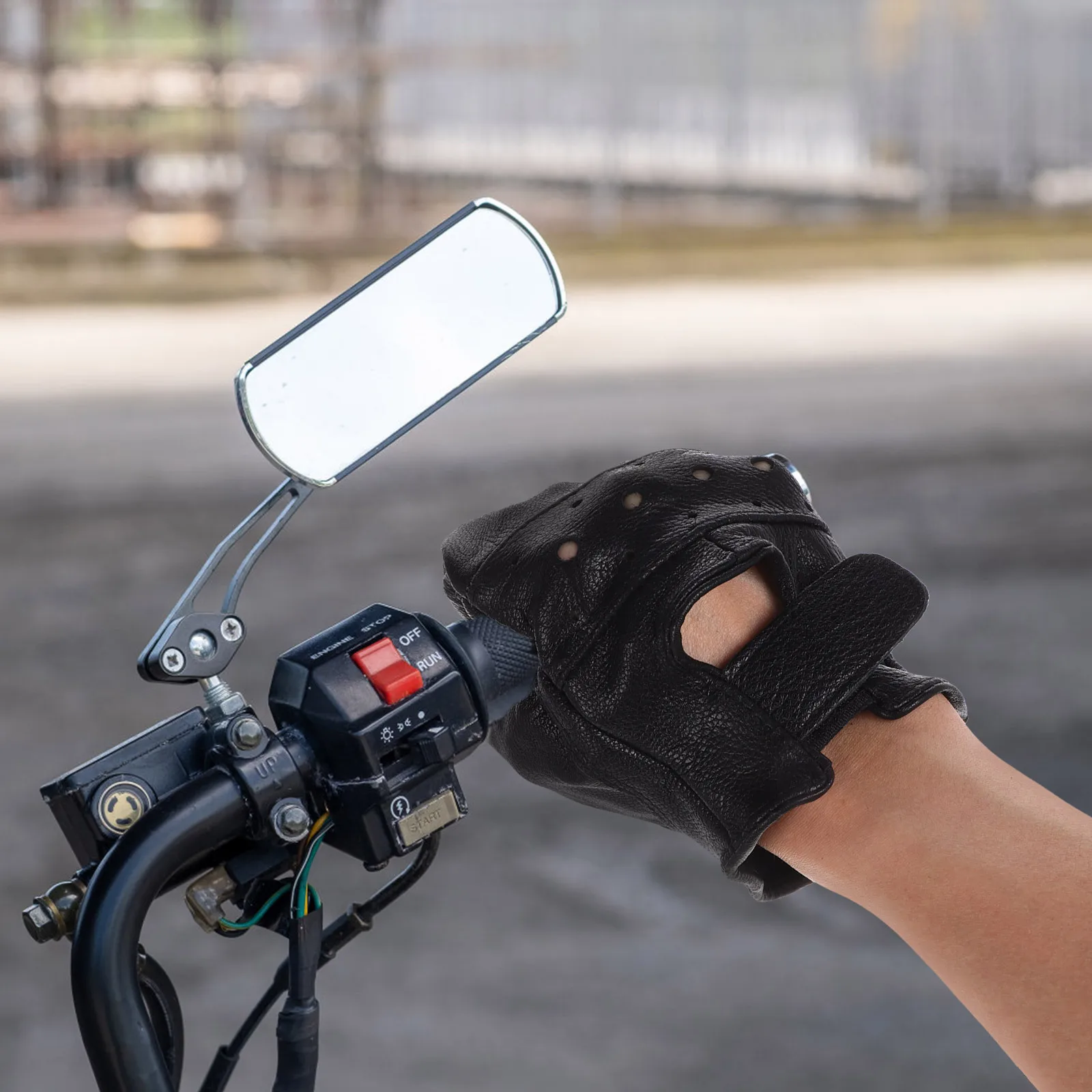 

1Pair Breathable Outdoor Sports Gloves Half Finger Men Anti Slip Cycling Gloves Motorcycle Riding Camping Fitness