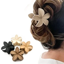 8cm moda feminina garras de cabelo de plástico grampos de caranguejo charme cor sólida forma de flor senhora pequenos grampos de cabelo acessórios para o cabelo