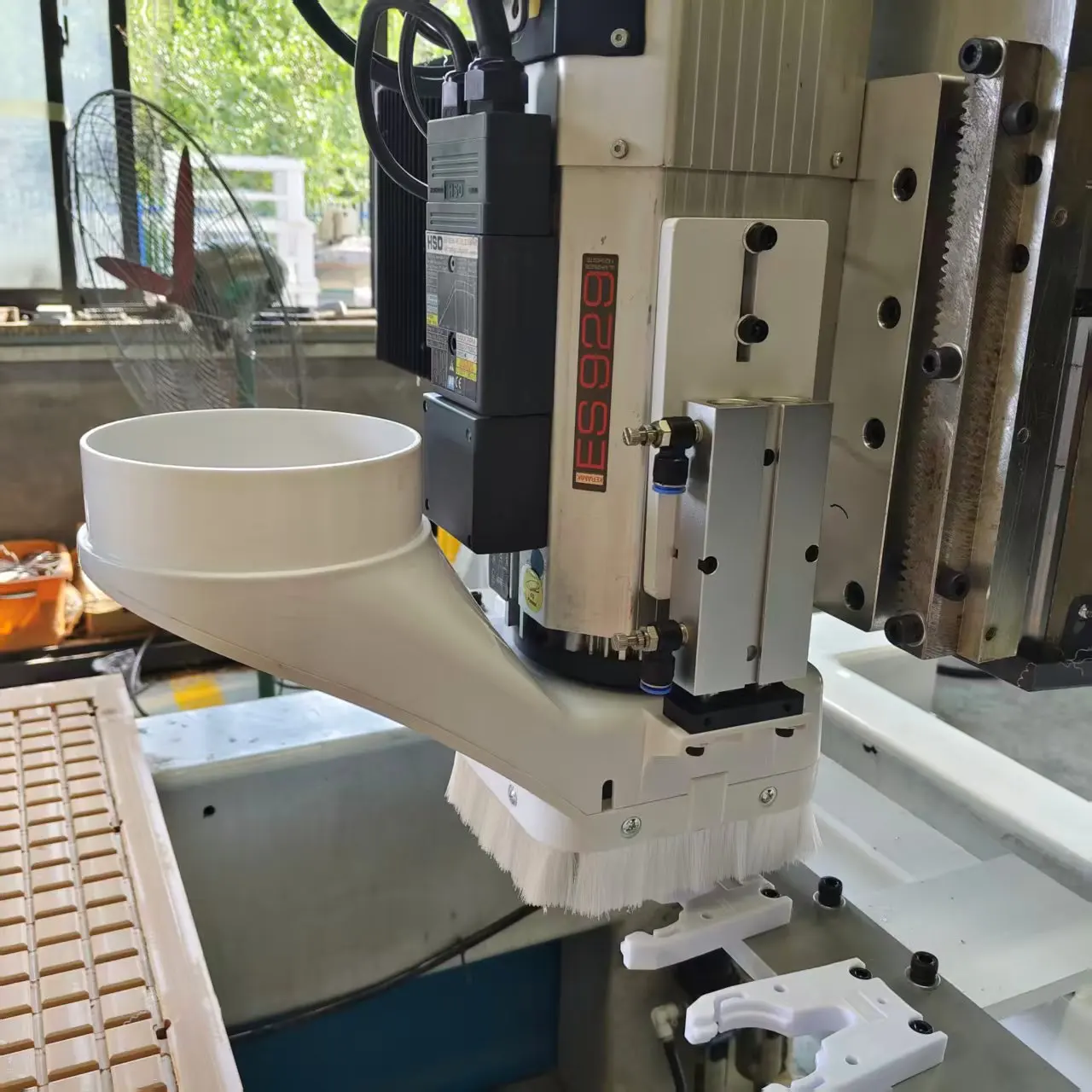 CNC Spindle Dust Collector 110mm Dust Cover With Brush Set Suitable For CNC Woodworking Engraving 9kw Tool Change Spindle Dust