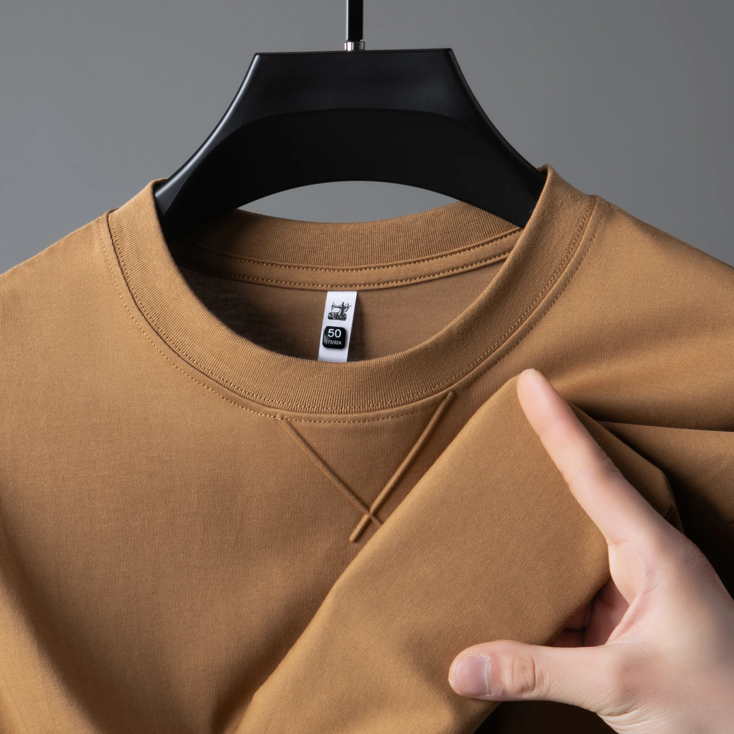 Luxury Men's T-Shirt Short Sleeve Breathable O-Neck Solid Color Soft Light Summer Business Casual Classic Fashion Trend Menswear