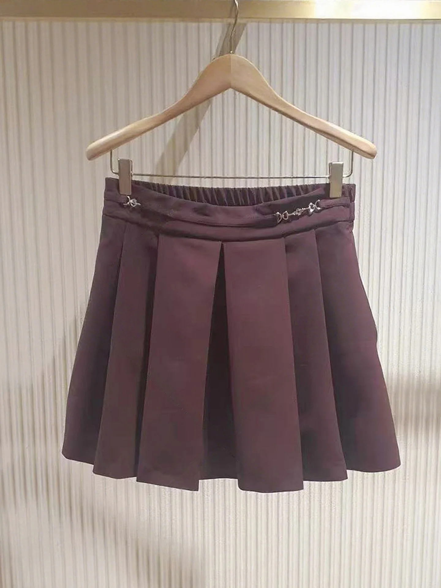 

High Waist Pleated Skirt with Metal Bule Retro Design for Women Autumn Collection Ele Commuter Sle ort Skirt