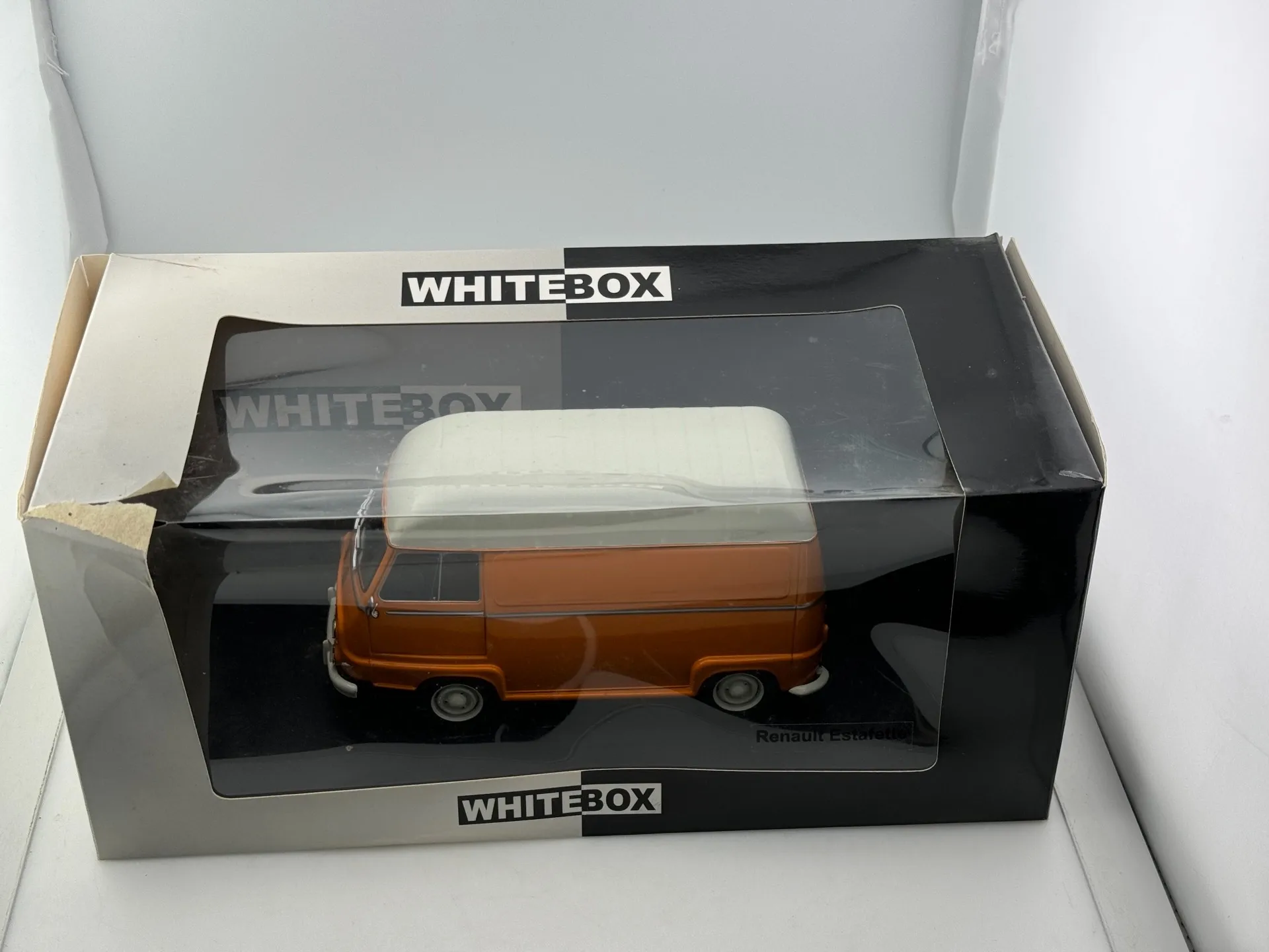 

Коробка повреждений, литая под давлением WHITEBOX, масштаб 1/24, RENAULT ESTAFETTE Renault Van, модель автомобиля из сплава, Коллекционная игрушка, подарок, сувенирный дисплей