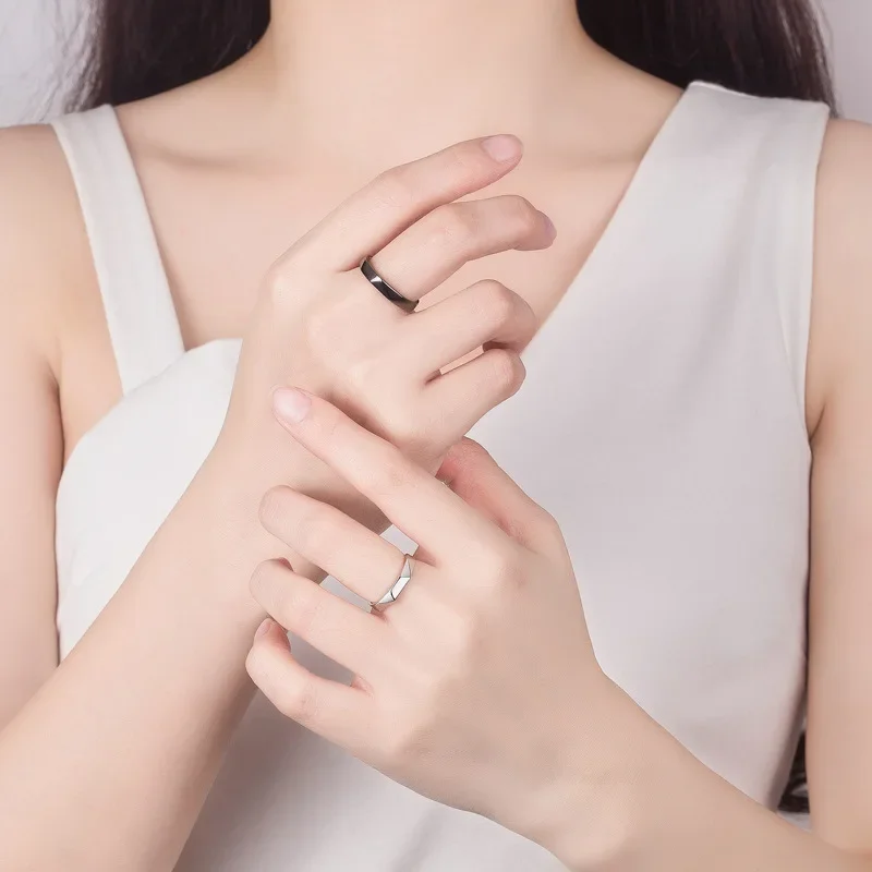 1Pair Black White Lozenge Couple Rings Open Ring for Women Men Adjustable Finger Rings Romantic Lovers Anniversary Jewelry Gift