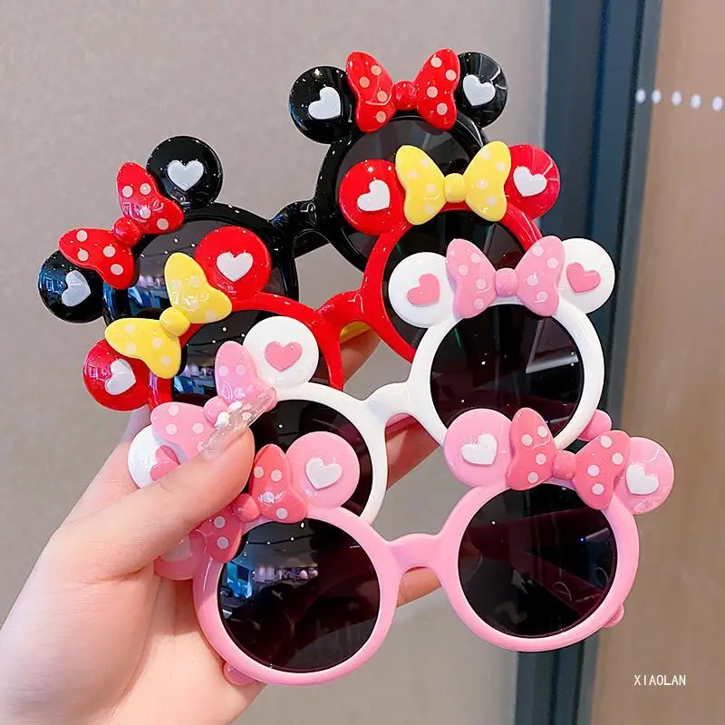 

2024 New Boys and Girls Cartoon Cute Travel Outdoor Beach Climbing Bow Sunglasses Sunshade Classic Protective Glasses