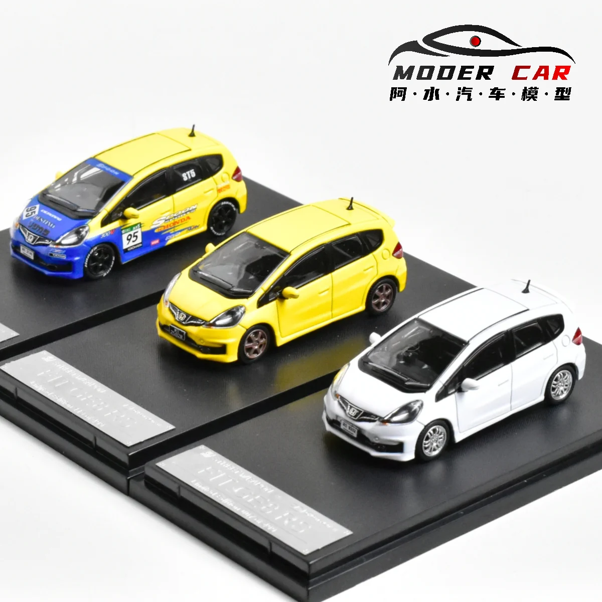 

Модель автомобиля SW 1:64 FIT JAZZ 2 GE8 RS SPOON из литого металла