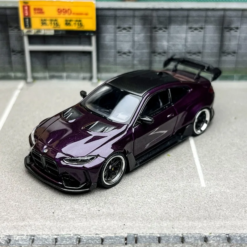 

SW 1:64 BMW G82 M4 ADRO BODY, литая под давлением модель автомобиля из сплава с широким кузовом, игрушка для мальчиков, коллекционное украшение для взрослых.