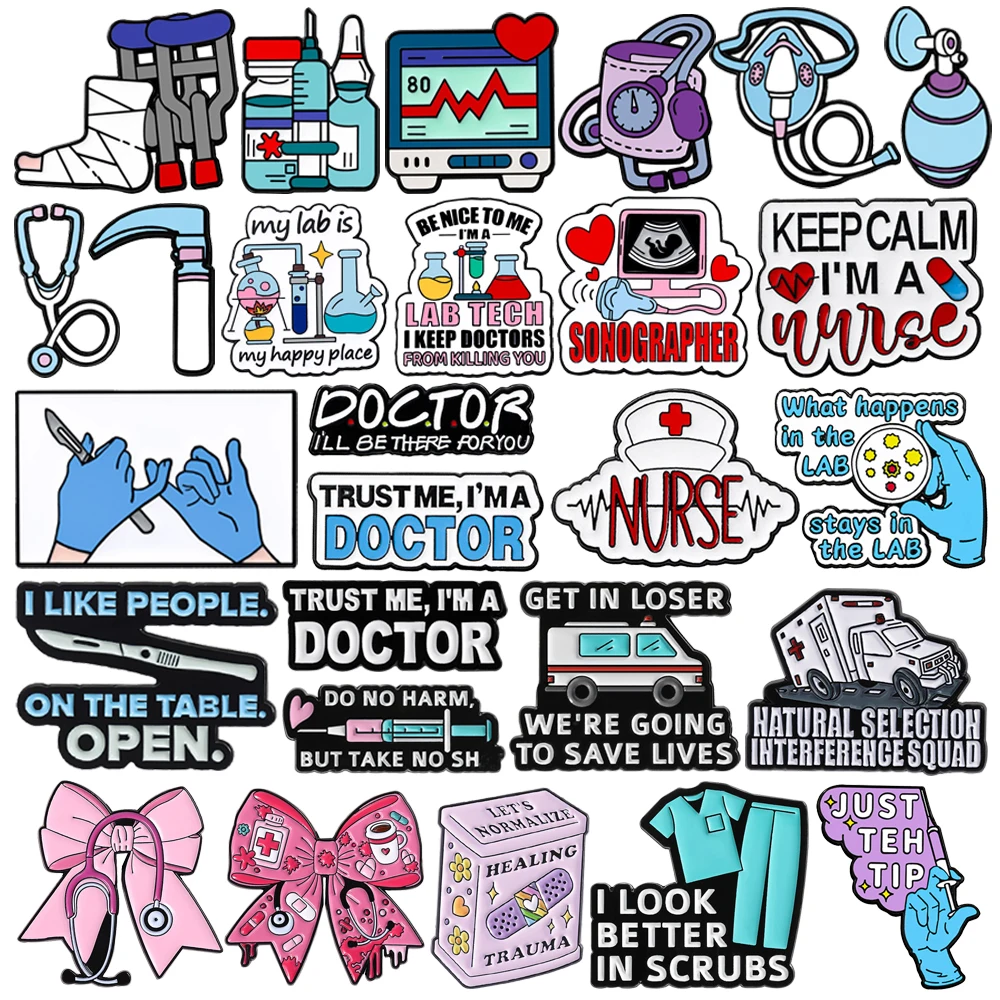 Alfileres esmaltados para el cuidado médico de dibujos animados, ambulancia creativa, bisturí, estetoscopio, banda, mascarilla respiratoria, insignias para botellas medicinales, joyería