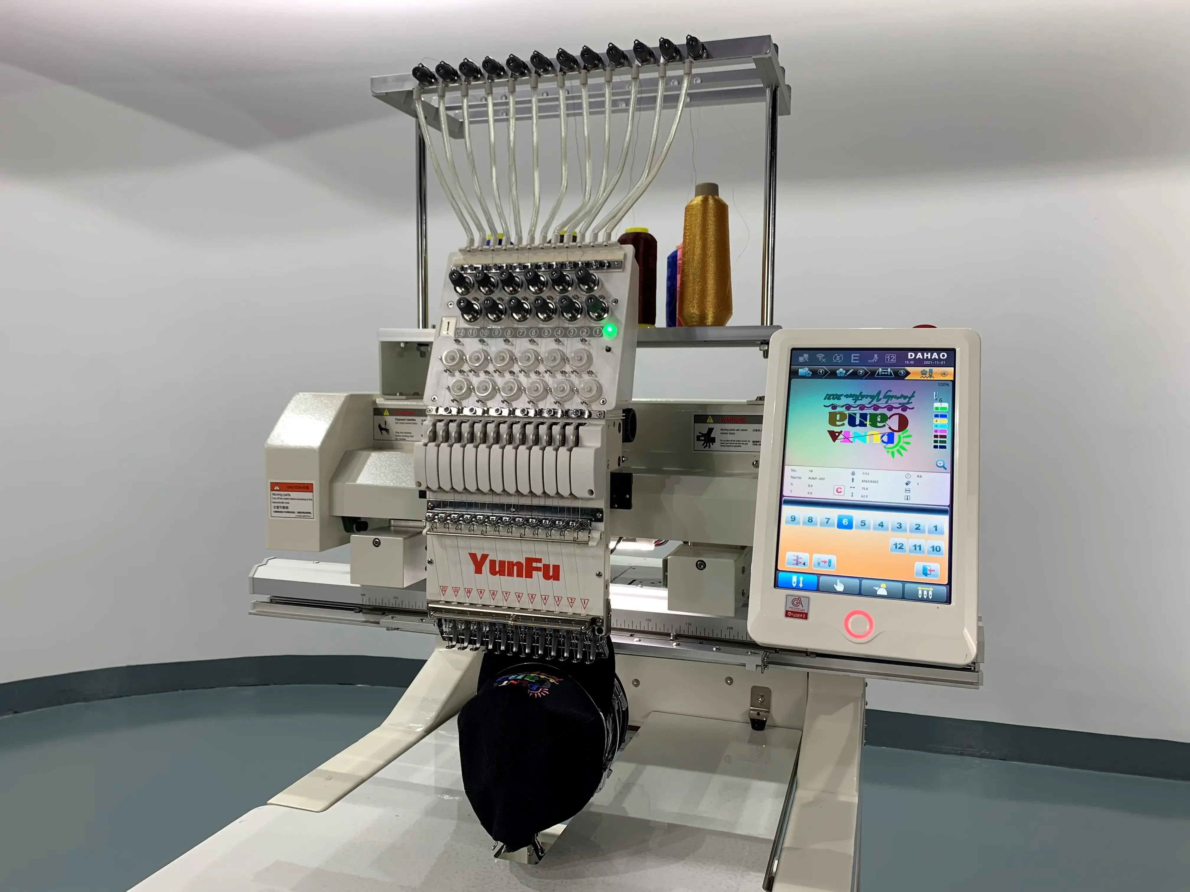 YunFu Single Head 400*600 Mm 24 Months Warranty Embroidery Machine 12 15 Needles 1200 RPM High Accuracy Embroidery Machine