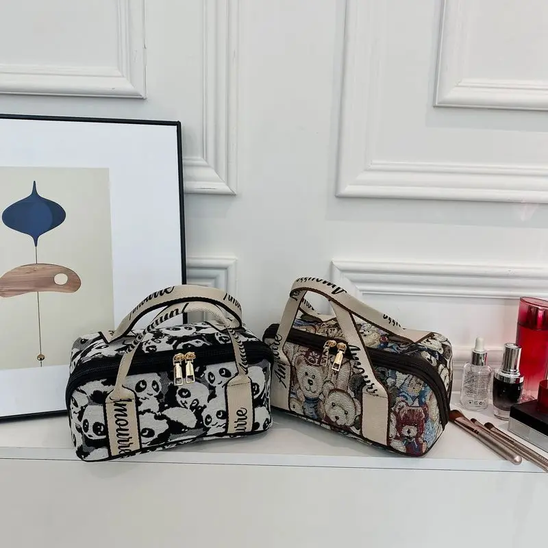 

Модная портативная косметичка с милой пандой на заказ в стиле ретро, дорожная сумка большой емкости, многофункциональная индивидуальная простая сумка