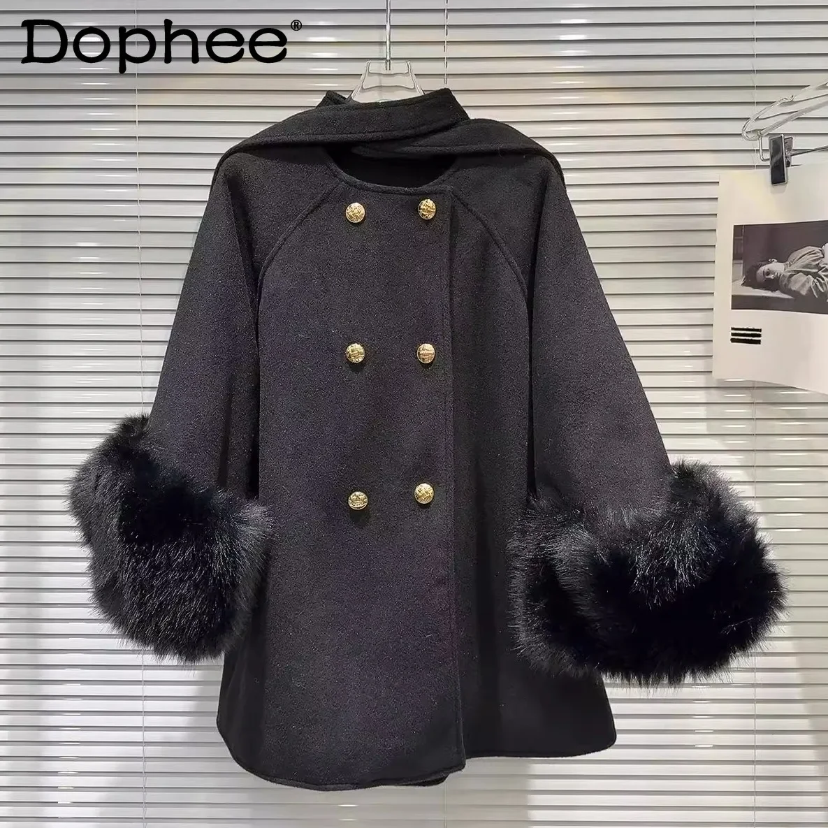 

2024 Winter New Celebrity Double-breasted Hairy Sleeves Strap Tie Padded Woolen Trench Coat Winter Women Coat Warm 2024