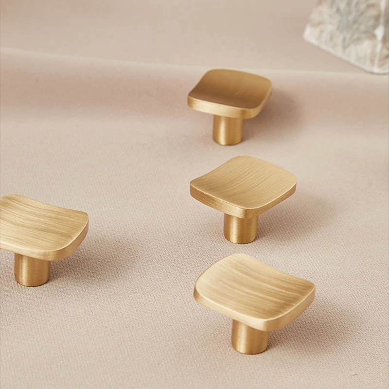 Beicai Moderne Massivmessing-Schrank- und Küchenknöpfe, Goldene Möbelgriffe für Schubladen, Kommoden, Schränke und Schranktüren - 1er-Pack – Detail 3