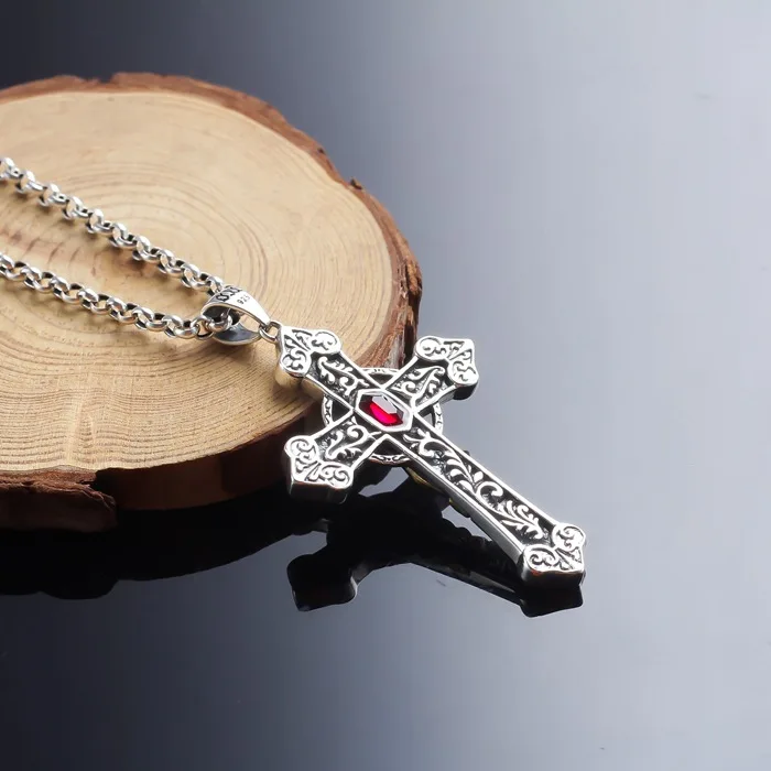 European and American noble ornament s925 silver inlay red garnet cross pendant vintage Thai silver men's and women's necklaces