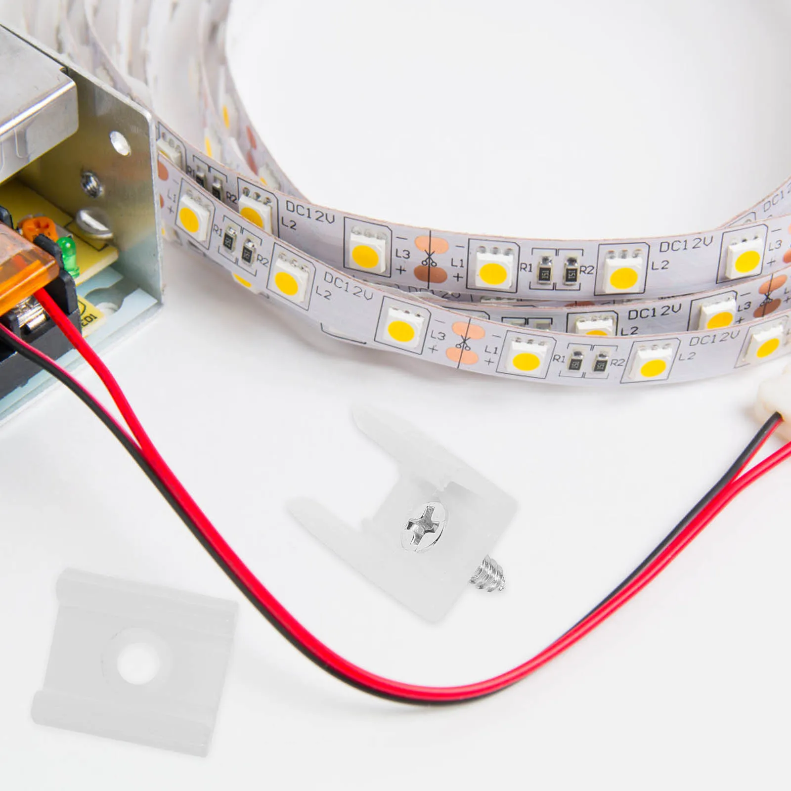 

100 Pcs LED Light Strip Clips Brackets White PP Mounting Fixing for Lights 5050 5730 Soft LED Strips Tools Parts