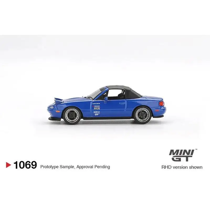 MINIGT 1069 In Stock 1:64 Mazda Miata MX5 NA Tuned Version Dark Blue Diecast Car Model Collection Toys image 3