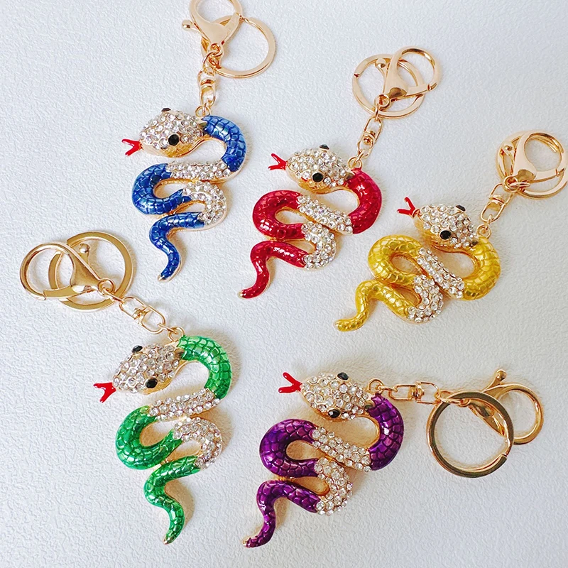 Creative Cute Snake Rhinestones Enamel Keychain Fantastic Animal Keyring Couple Friends Jewelry Cute Bag Pendant