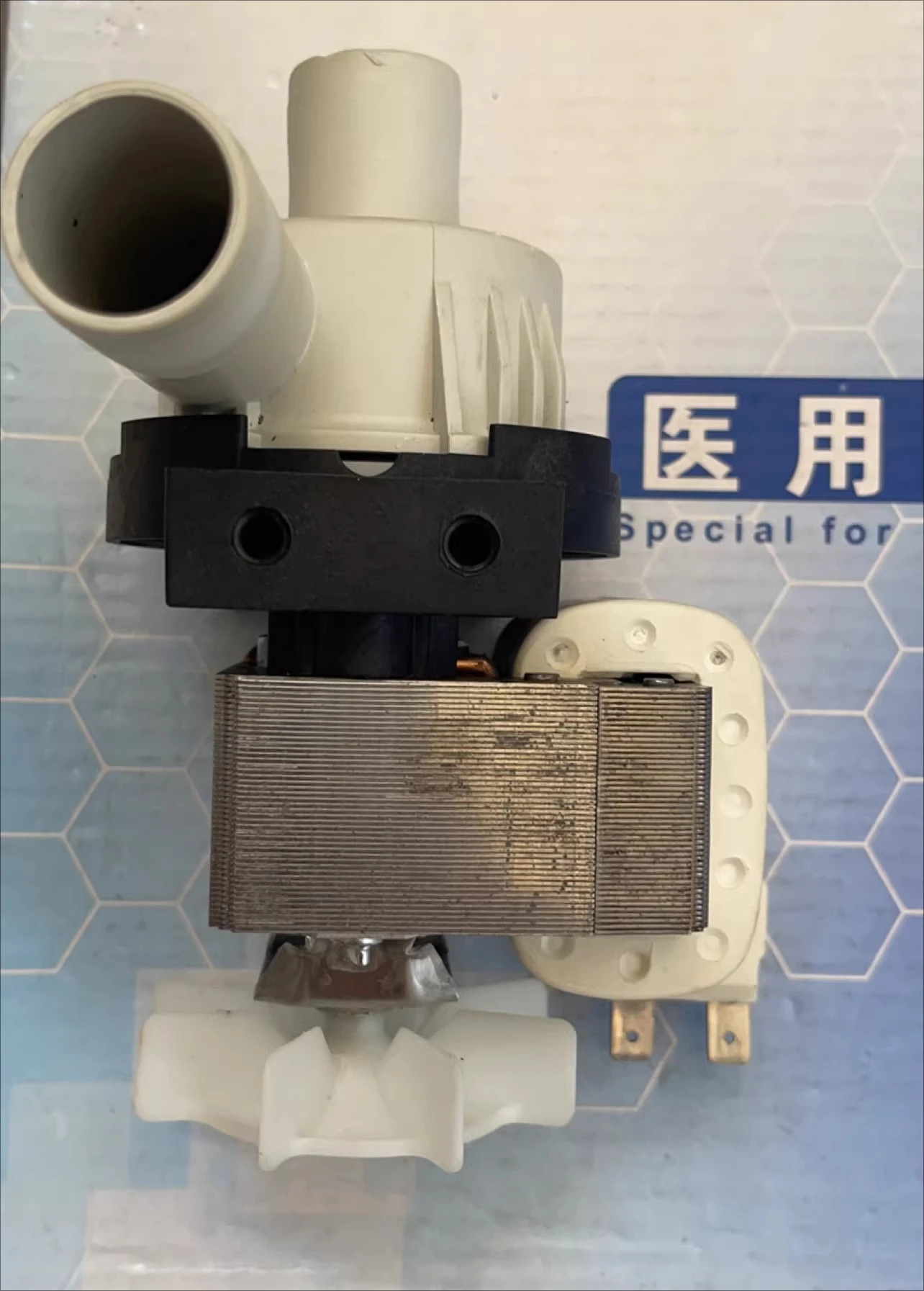 Ultrasonic cleaning machine German HANNING drainage pump BE22B3-725, 220V.