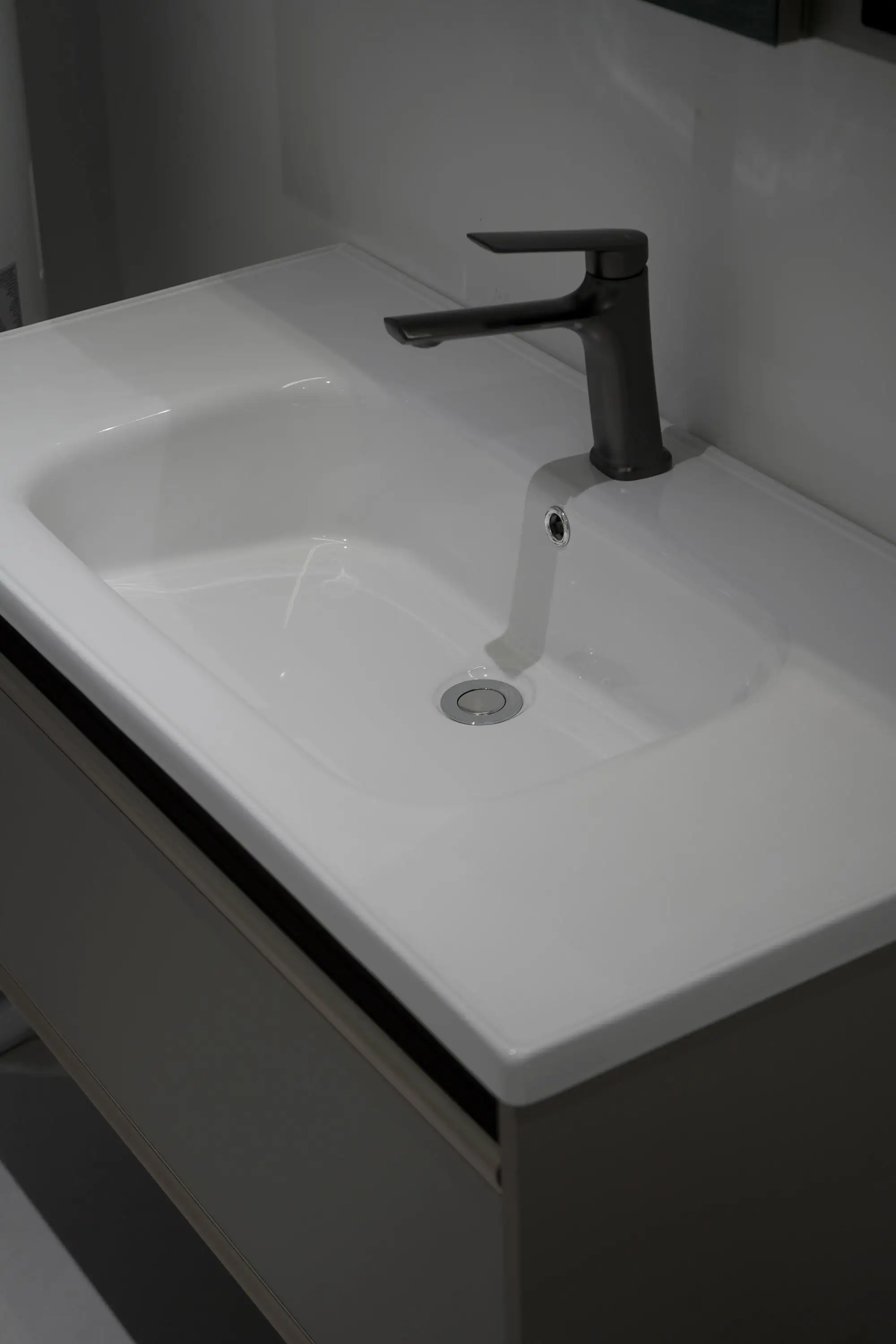 โมเดิร์น 80-120 ซม.สีเทาห้องน้ําและกระจกสมาร์ทโต๊ะเครื่องแป้งสําหรับห้องนอนและห้องรับประทานอาหารแขวนผนังออกแบบห้องน้ํา Vanity