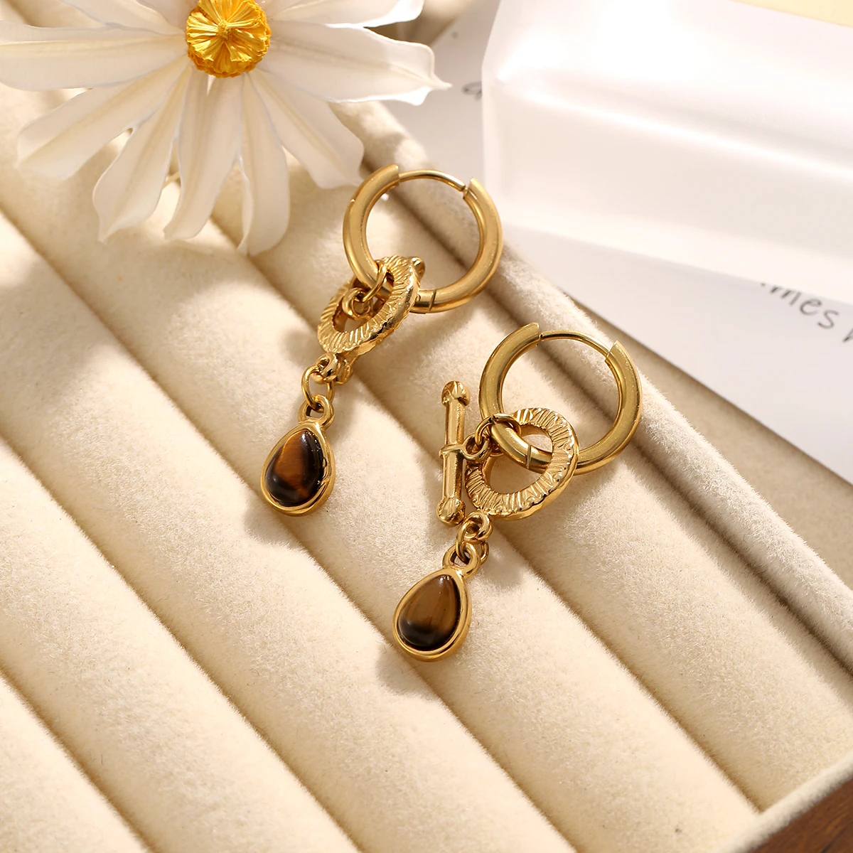AURORA Retro Tropfenförmige Tigerauge Naturstein-Charm-Creolen für Damen, Täglicher Edelstahl-Schmuck, Accessoires – Detail 4