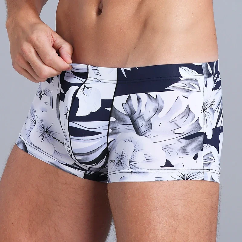 Men\'s Underwear Ice Silk Cool Comfortable Four Cornered Shorts Youth Mid Rise Breathable Underpants New Style Fashion Boxers