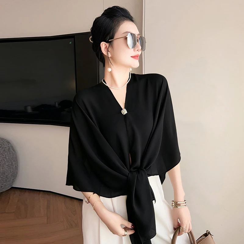 MadBlack-Women European T-Shirt, Sexy V Neck Diamond, Clubwear Half Sleeve Loose M-L Thin Shawl Tee, 2026 Summer New T66841CC