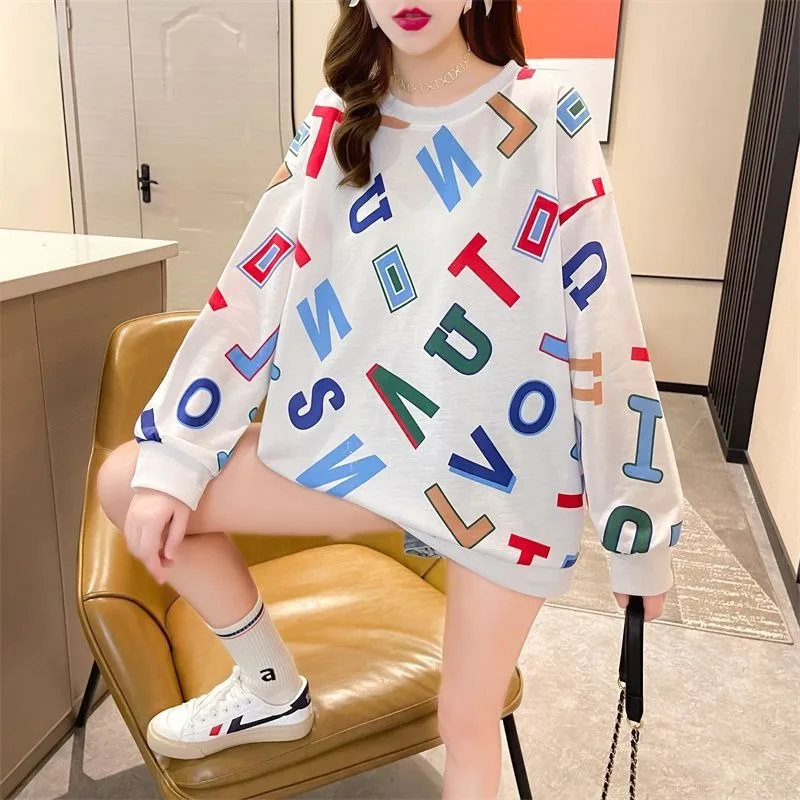 Début de l'automne nouvelle Collection à manches longues col rond lettre de dessin animé imprimé polyvalent, simple et confortable, haut de niche