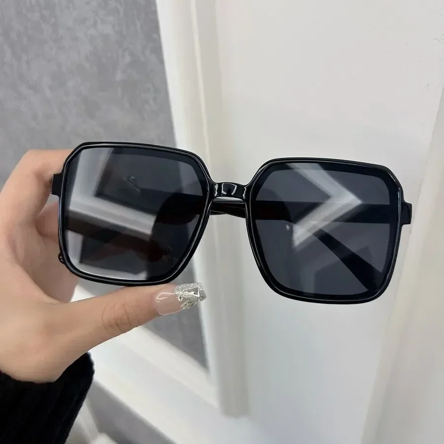 

Vintage Women Fashion Square Sunglasses Retro Black Sun Glasses Female Male Eyewear Oculos