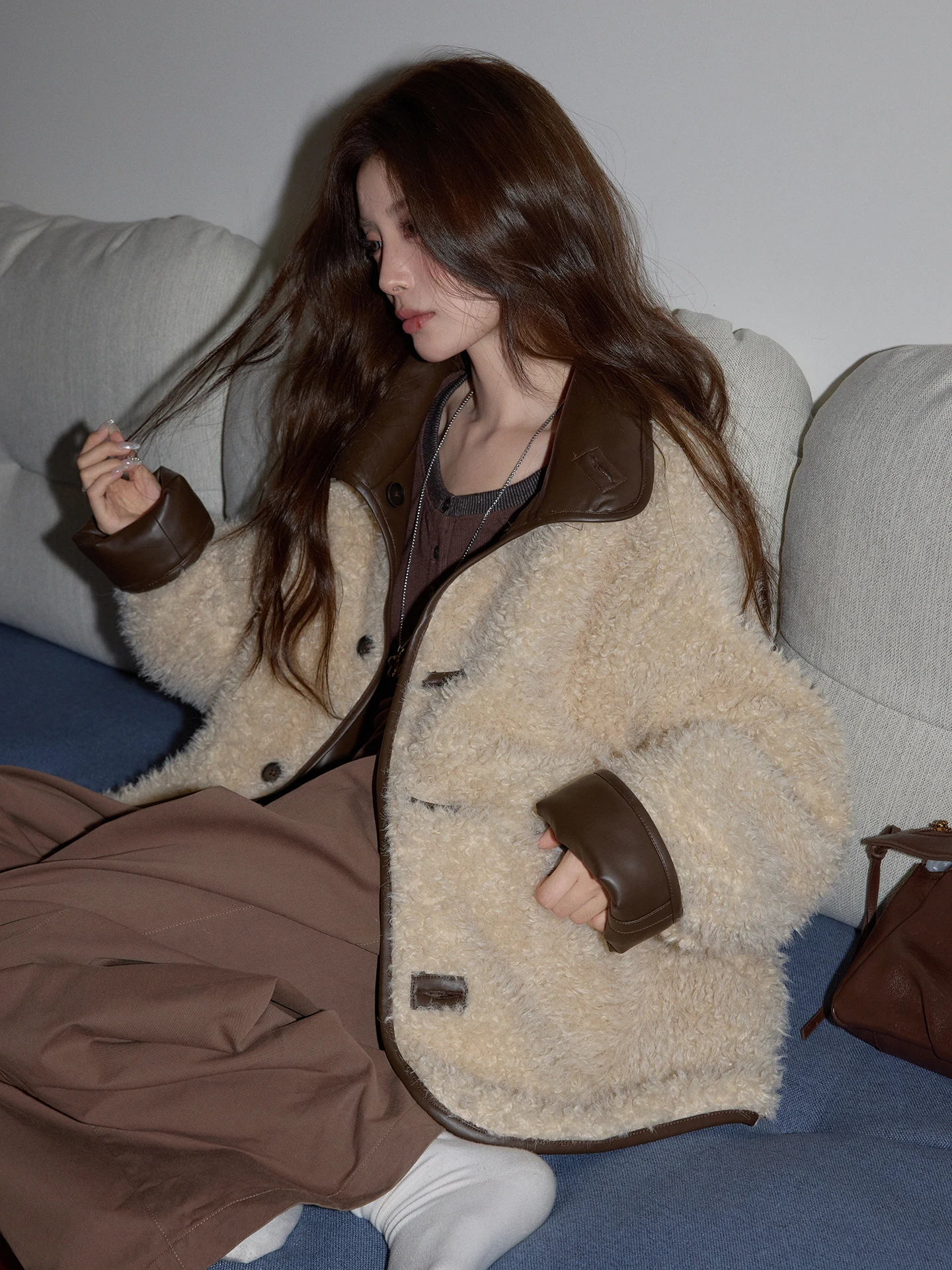 CaoCaoJia レディース両面着用可能冬用厚手ファー付きジャケット ソフトポリエステル繊維 大きめコート 通勤スタイル ゆったりフィット 長袖