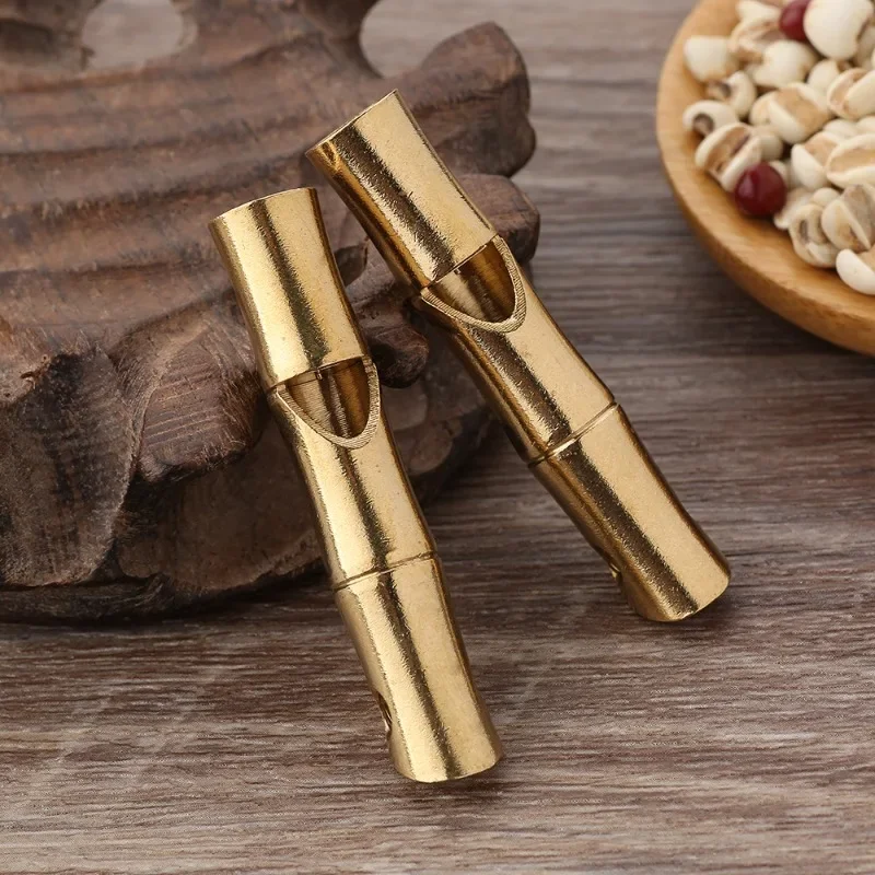 

Brass Wilderness High-decibel Survival Whistle Competition Training Whistle Car Key Chain Pendant Small Gift for Friend Child