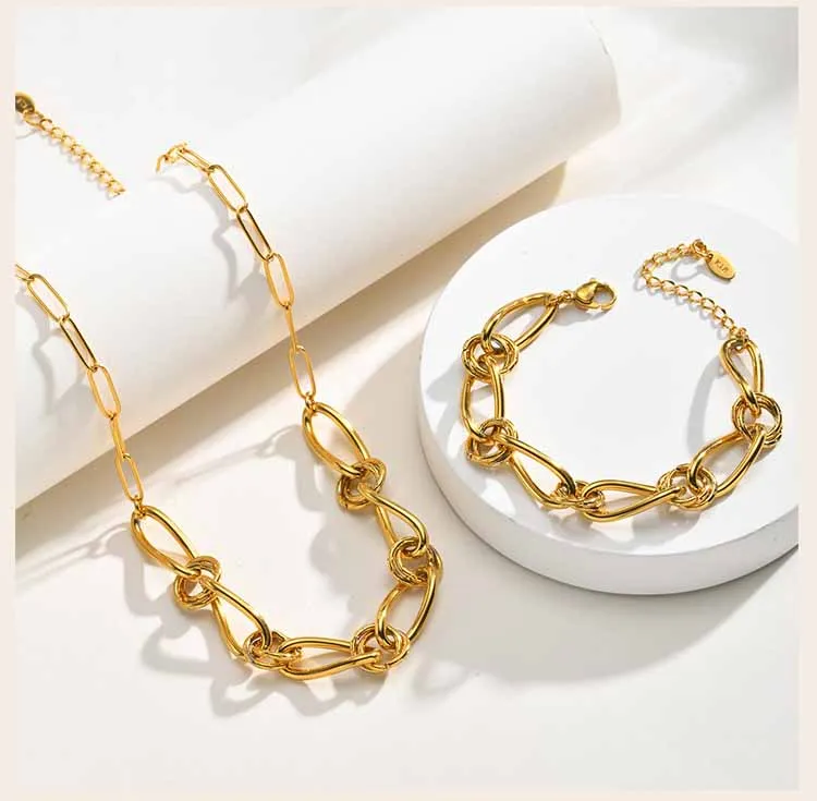 18K Vergoldetes Chunky Link Armband für Damen, Verstellbares Statement-Schmuckstück mit ineinandergreifender Edelstahl-Kreiskette – Detail 4