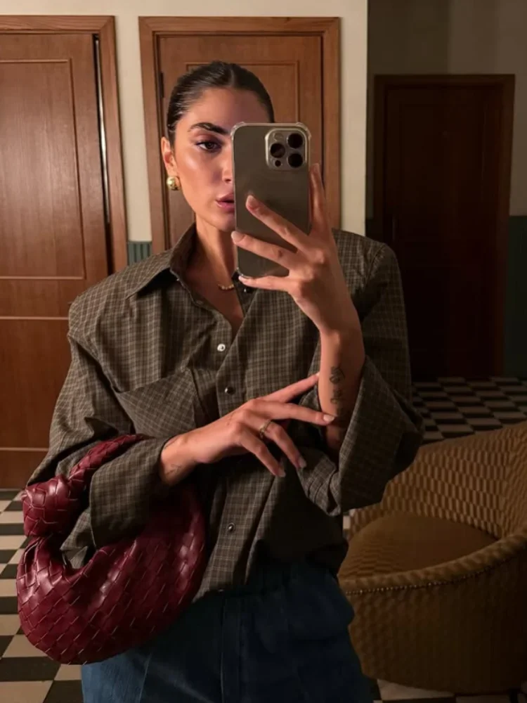 

Chic Green Plaid Women's Shirts Loose Lapel Shoulder Pad Long Sleeve Single Breasted Pockets Shirt 2025 Autumn Lady Commute Tops