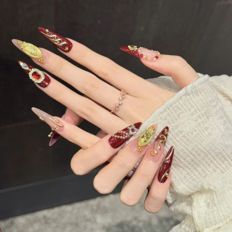 Luxury Retro Press On Nails Long Stiletto 3D Golden Madonna Cross Charms Burgundy Nude Pink Nail Art Set