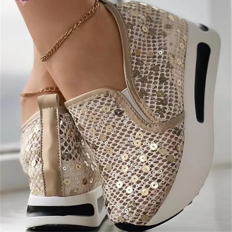 Gold sequins