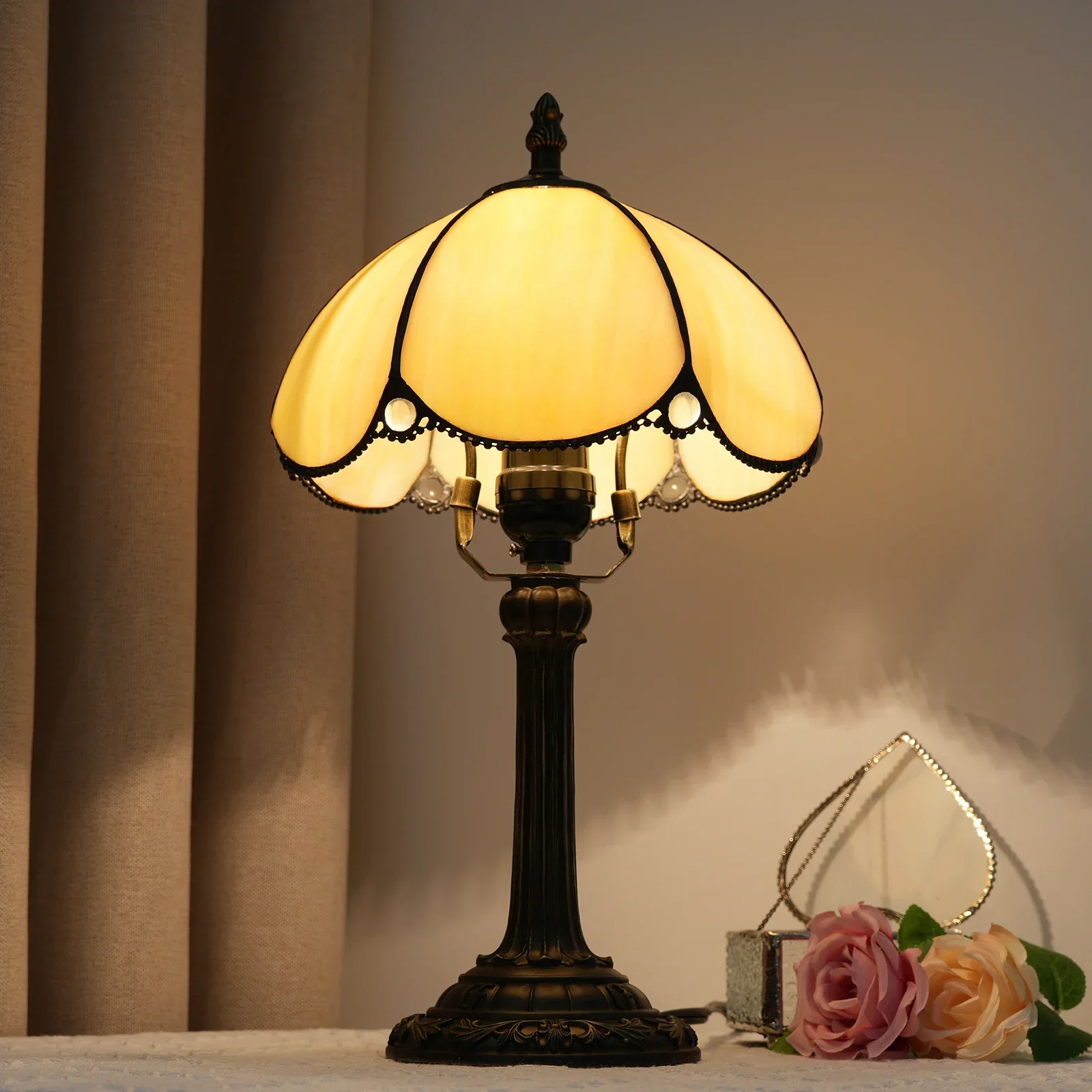 8 Inches 20cm Tiffany Style Table Lamp, Yellow Stained Glass Reading Lamp with Antique Design for Bedroom and Living Room