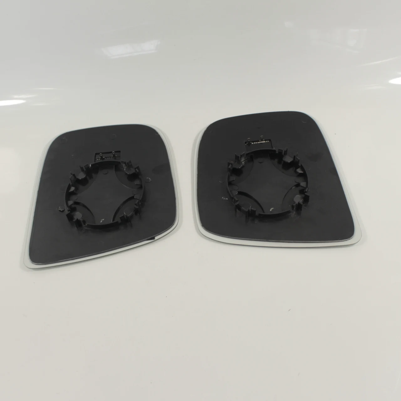 For NISSAN NV200 EVALIA CAR WING SIDE MIRROR GLASS HETAED WITH BACK PLATE