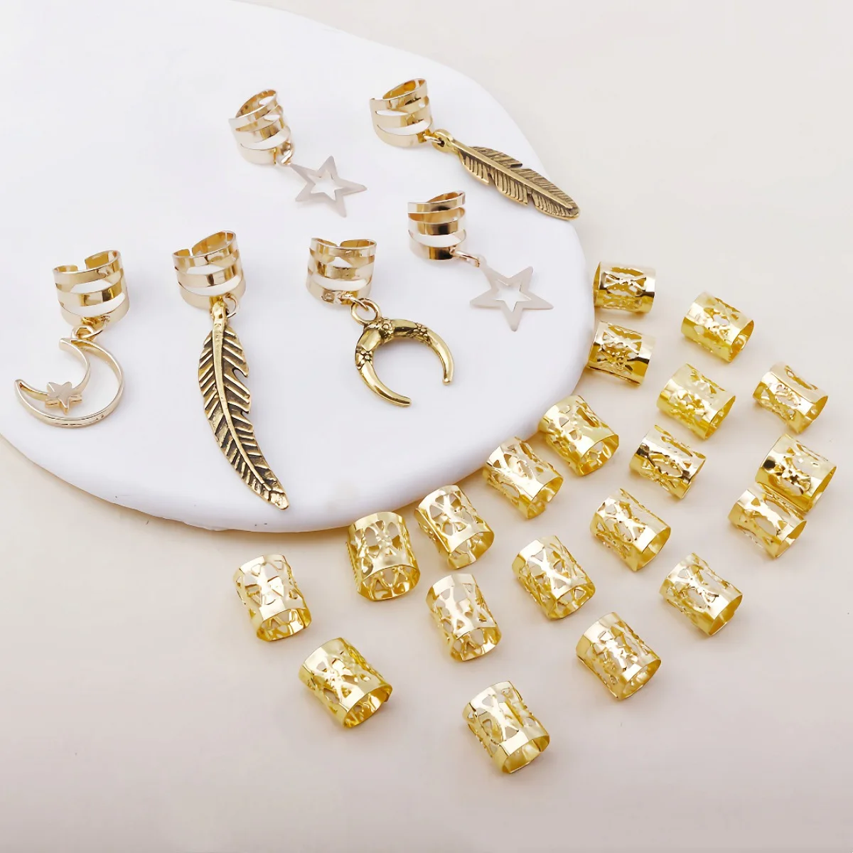 

Кольца для волос в стиле хиппи, 26 шт., винтажный золотой кулон с перьями, нескользящие косы, бусины в богемном стиле, украшения для волос Loc