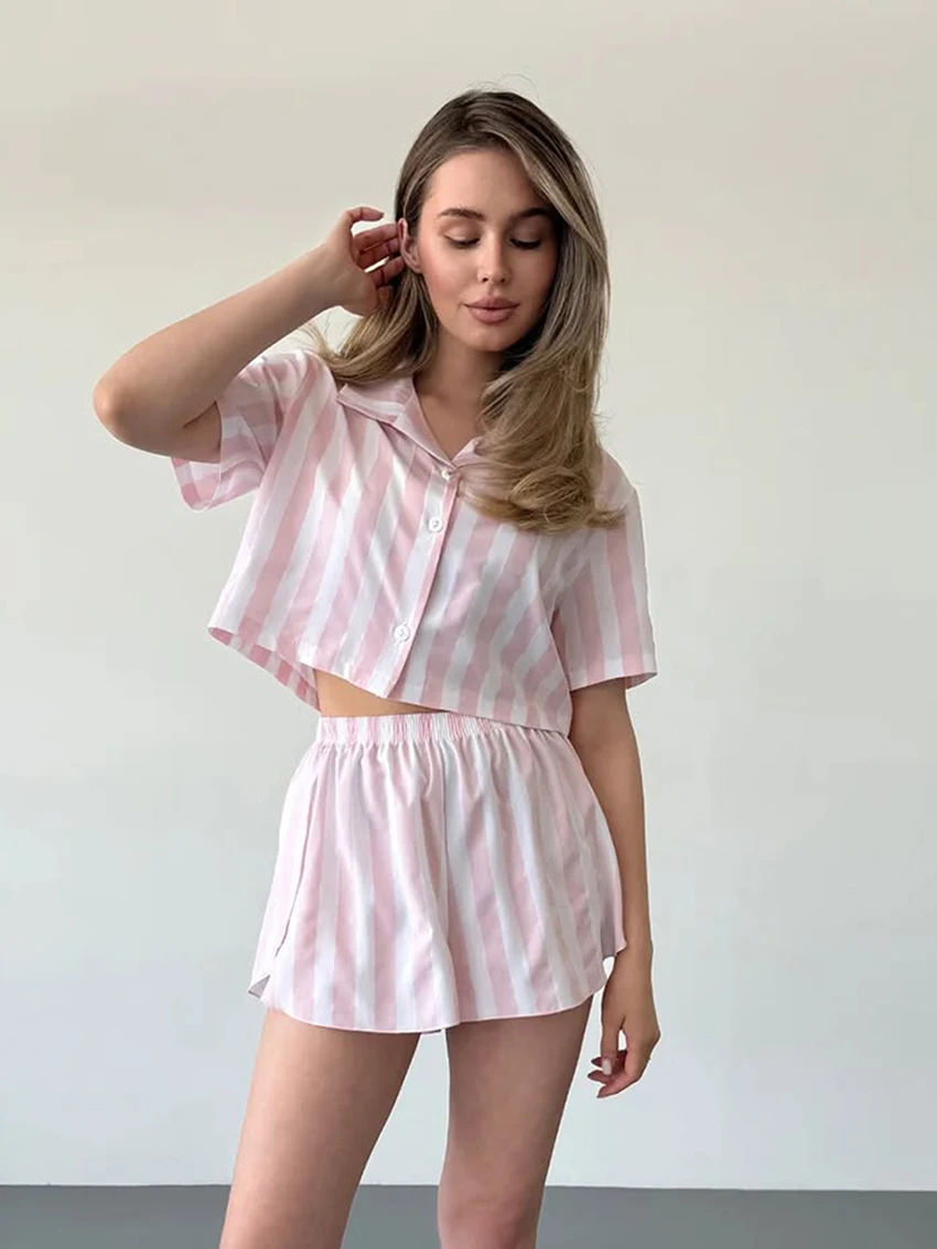 

Marthaqiqi Casual Women'S Nightgowns Suit Short Sleeve Pajamas Turn-Down Collar Nightie Crop Top Nightwear Shorts Nightwear Set