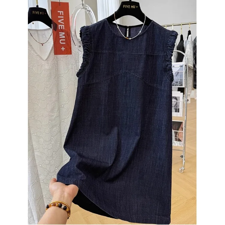 

Элегантное мини-платье из денима без рукавов для женщин: летнее, повседневное, свободного кроя, создающее ощущение роскоши